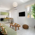 Sunday Luxury * Agia Anna (Naxos)