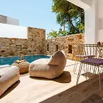 Sunday Luxury Agia Anna (Naxos)