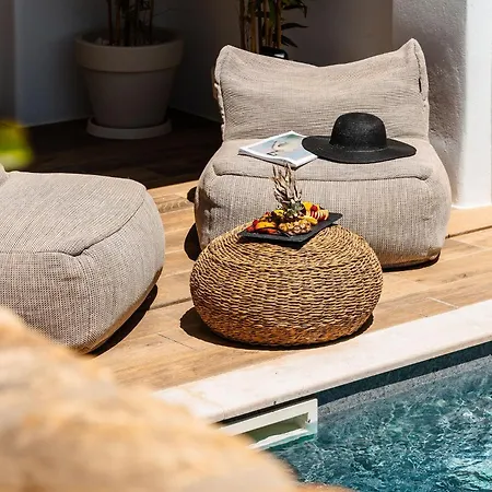 Sunday Luxury * Agia Anna (Naxos)