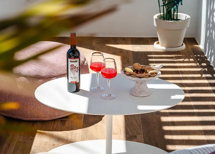 Sunday Luxury Agia Anna (Naxos)